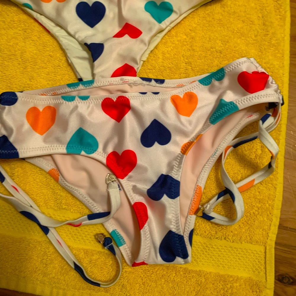 Wildfox bikini bottoms with hearts